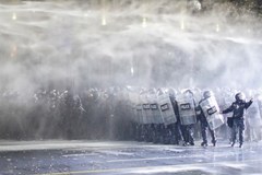 Policja użyła siły wobec protestujących w Tbilisi