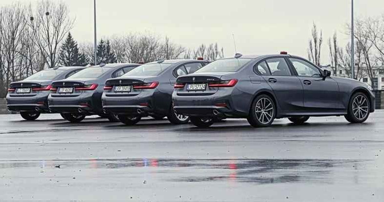 Policja w całej Polsce używa nieoznakowany radiowozów BMW. Można je łatwo rozpoznać /Policja