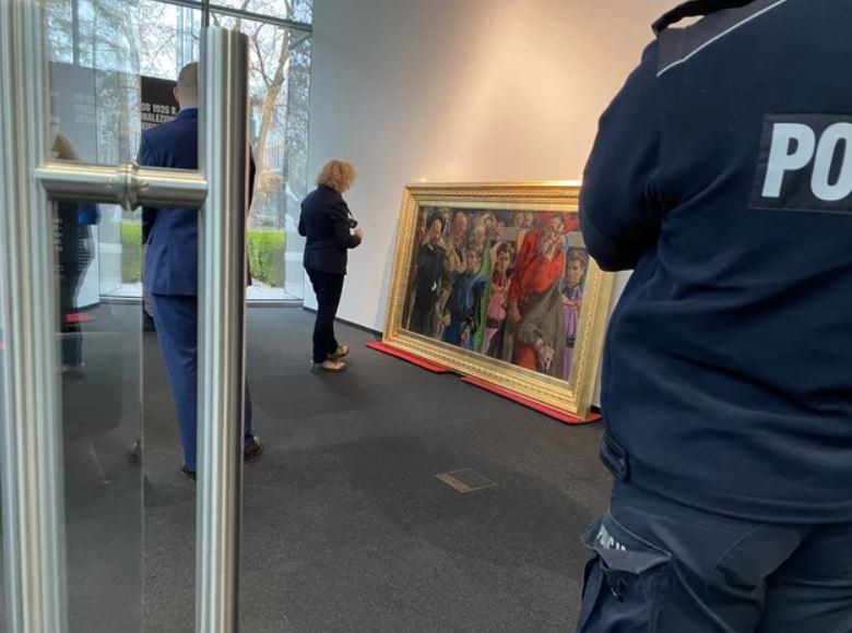 Policja w DESA Unicum /RMF FM, Mariusz Piekarski /RMF FM