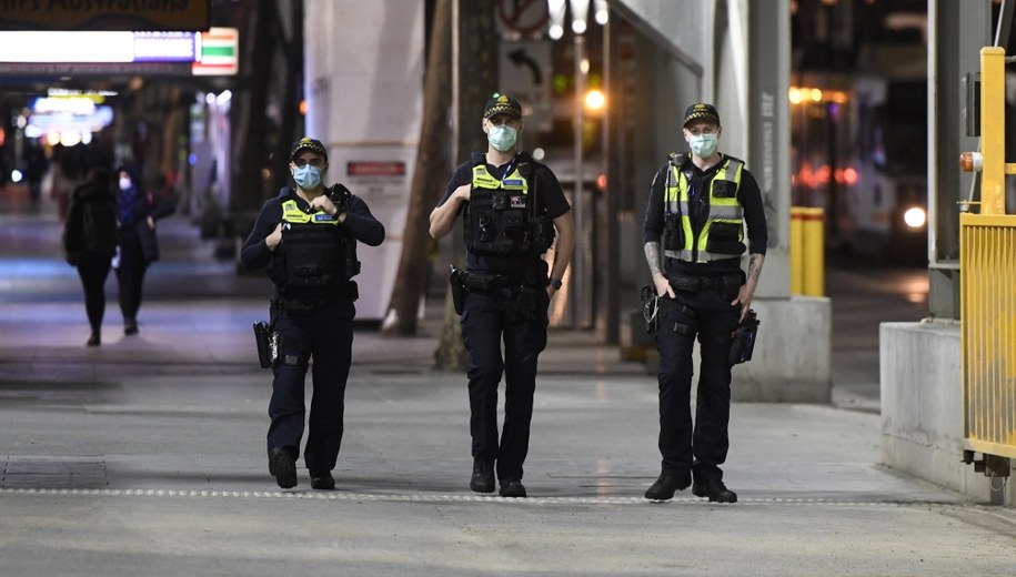Policja w Melbourne /ERIK ANDERSON /PAP/EPA