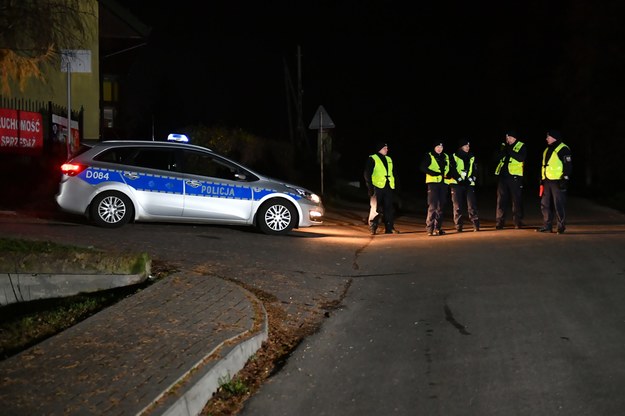 Policja w Przewodowie (zdj. ze środy) /Wojtek Jargiło /PAP