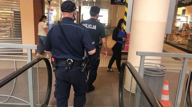 Policja w Słupsku w trakcie interwencji /Słupska policja /Policja