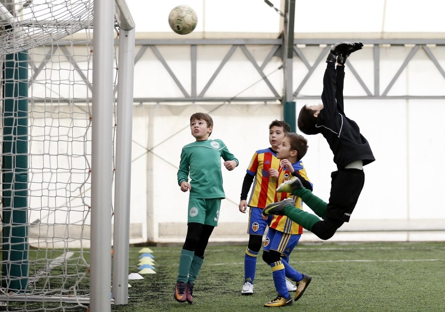Okradziona szkółka piłkarska na Ursynowie. Nie ma piłek, koszulek, płynów do dezynfekcji