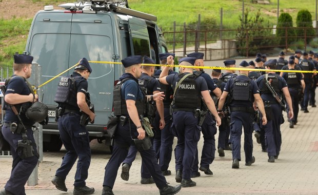 Policja wyśle ponad 100 funkcjonariuszy na granice z Niemcami i Litwą