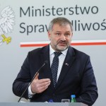 Policja zajęła się jazdą ministra Żurka. Sprawdzi, czy doszło do wykroczenia