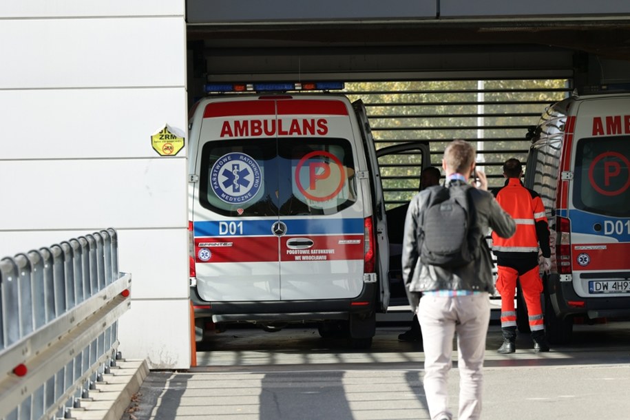 Policja zatrzymała dwie osoby, które zaatakowały lekarza i pielęgniarkę/Zdjęcie ilustracyjne /Shutterstock
