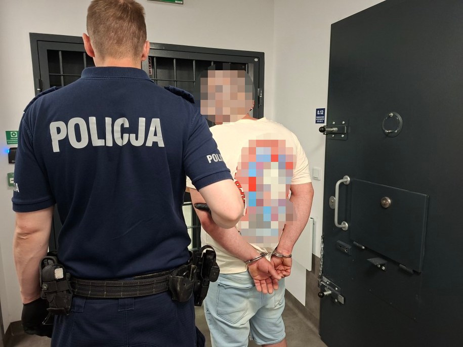 Policja zatrzymała mężczyznę, który nie zatrzymał się do kontroli drogowej /KPP Otwock  /Policja