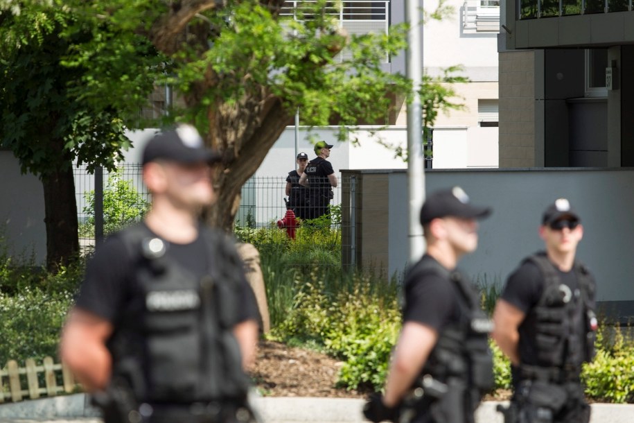 Policja zatrzymała mężczyznę podejrzanego o podłożenie ładunku wybuchowego w autobusie /Aleksander Koźmiński /PAP