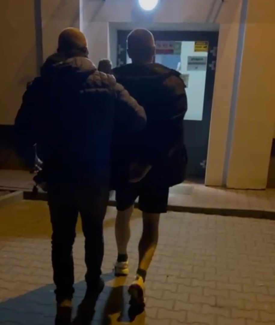 Policja zatrzymała podejrzanego o ostrzelanie miejskiego autobusu w Warszawie /Policja /