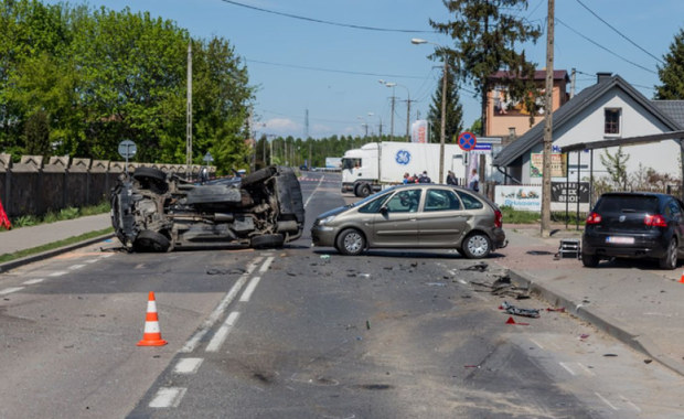 Policja zatrzymała podejrzewanego o spowodowanie serii śmiertelnych wypadków w Ostrowi Mazowieckiej