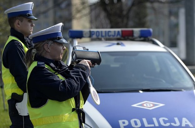 Policja zatrzymała ponad 1300 pijanych kierowców /Darek Delmanowicz /PAP