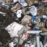Policja zatrzymała transport nielegalnych odpadów na Dolnym Śląsku