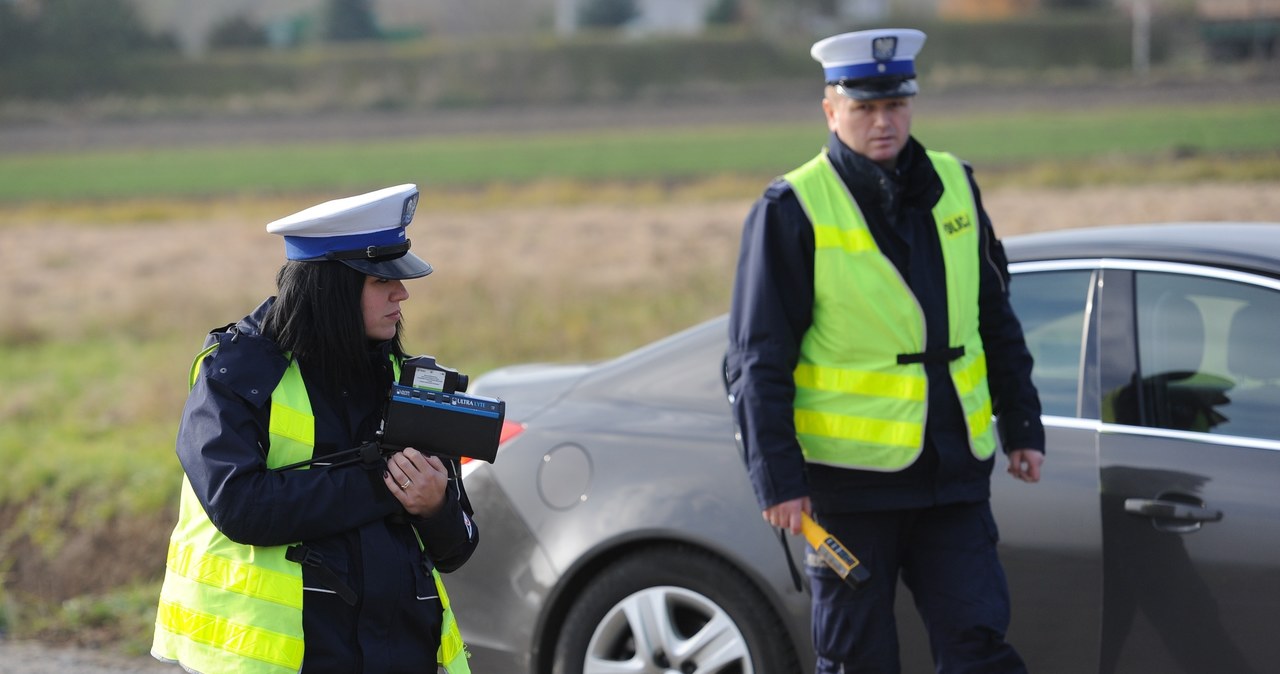 Policja zatrzymuje prawa jazdy już od dwóch lat /Łukasz Solski /East News