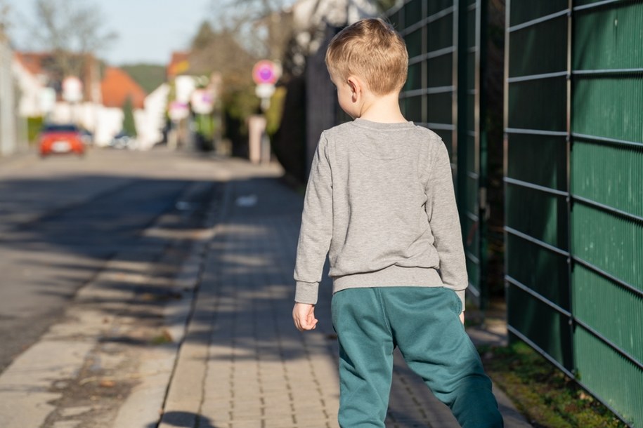 Policja zdementowała informacje o porwaniu chłopca /Zdjęcie ilustracyjne /Shutterstock