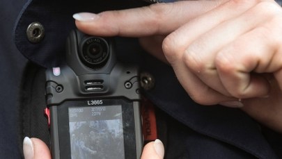 Policjanci będą mieć kamery na mundurach. KGP ogłosiła przetarg