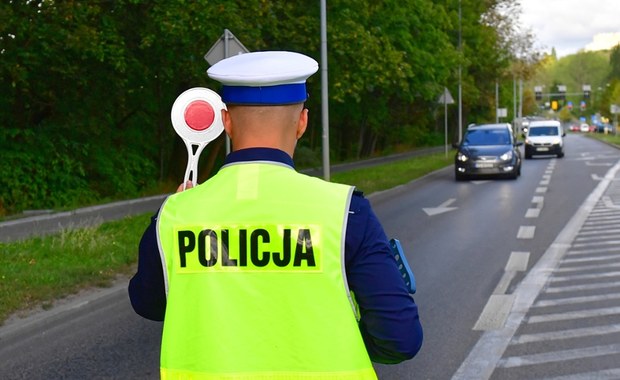 Policjanci drogówki otrzymali tysiące wadliwych druków mandatów