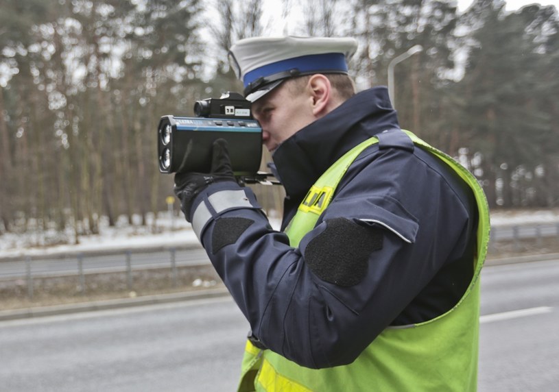 Policjanci dziś mają kontrolować prędkość /Piotr Jędzura /Reporter