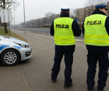 Policjanci już grzeją radiowozy. Jutro na drogach będą ich tysiące