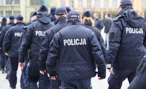 Policjanci mieli znęcać się nad bezdomnymi. "Świetna zabawa"