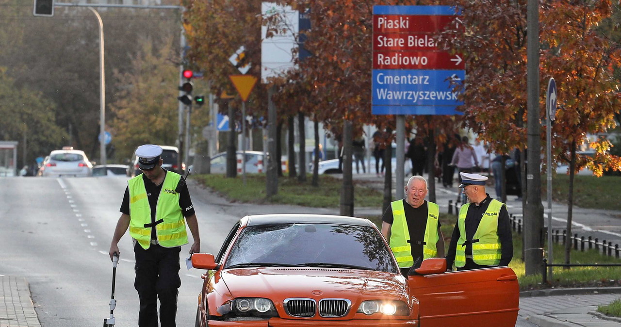 Policjanci na miejscu wypadku /Paweł Supernak /PAP