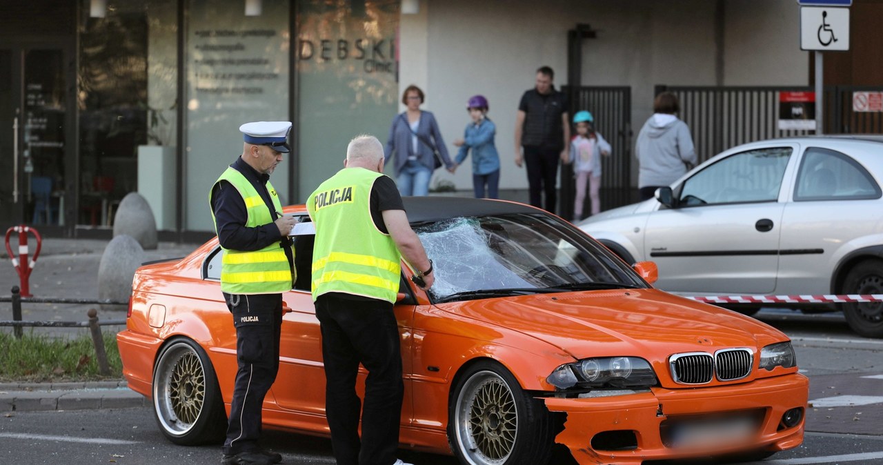 Policjanci na miejscu wypadku /Paweł Supernak /PAP