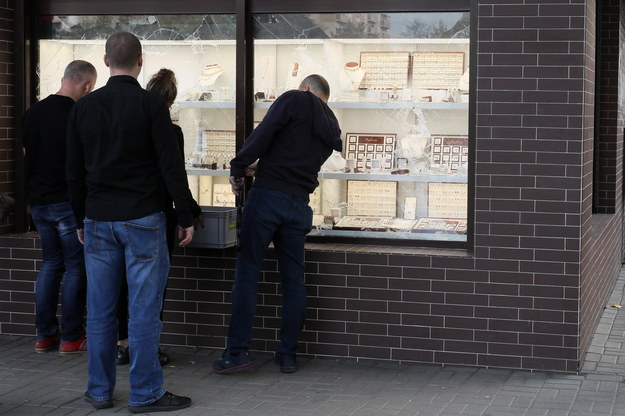 Policjanci na miejscu zdarzenia /Paweł Supernak /PAP