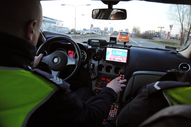 Policjanci nie będą mogli robić "kumulacji" /Paweł Skraba /Reporter