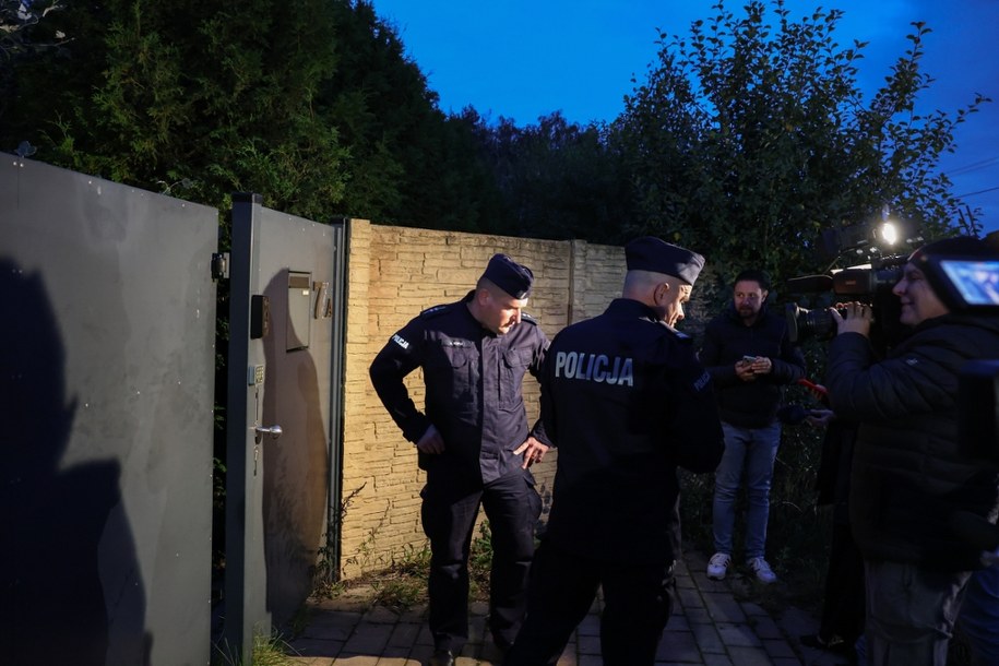 Policjanci nie zastali nikogo w domu Zbigniewa Ziobry w Jeruzalu /Marian Zubrzycki /PAP