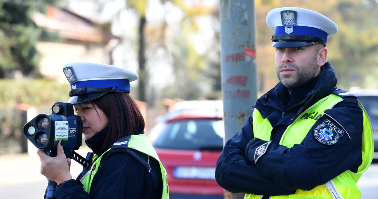 Policjanci podsumowali akcję "Znicz" /Darek Delmanowicz /PAP