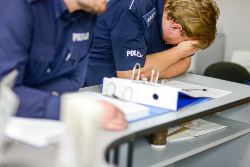 Policjanci pracują pod nieustanną presją /Piotr Kamionka/REPORTER /East News