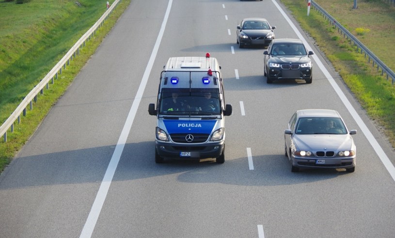 Policjanci prowadzili działania na autostradzie A2 (zdjęcie ilustracyjne) /ZOFIA BAZAK/Marek Bazak /East News