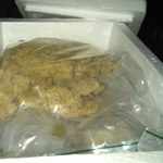 Policjanci przejęli 44 kilogramy MDMA. Przestępcy ukryli substancję w oponach