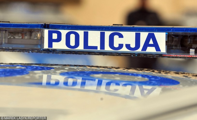 Policjanci uratowali życie starszemu kierowcy /Marek Lasyk  /Reporter