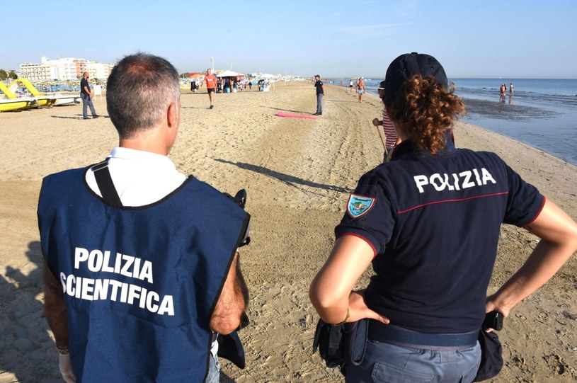 Policjanci w Rimini /ANSA/MANUEL MIGLIORINI /PAP