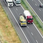 Policjanci wlecieli dronem nad drogę S7. Posypały się mandaty