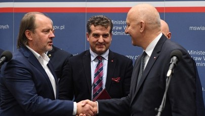 Policjanci wracają do pracy. Znamy szczegóły porozumienia z MSWiA