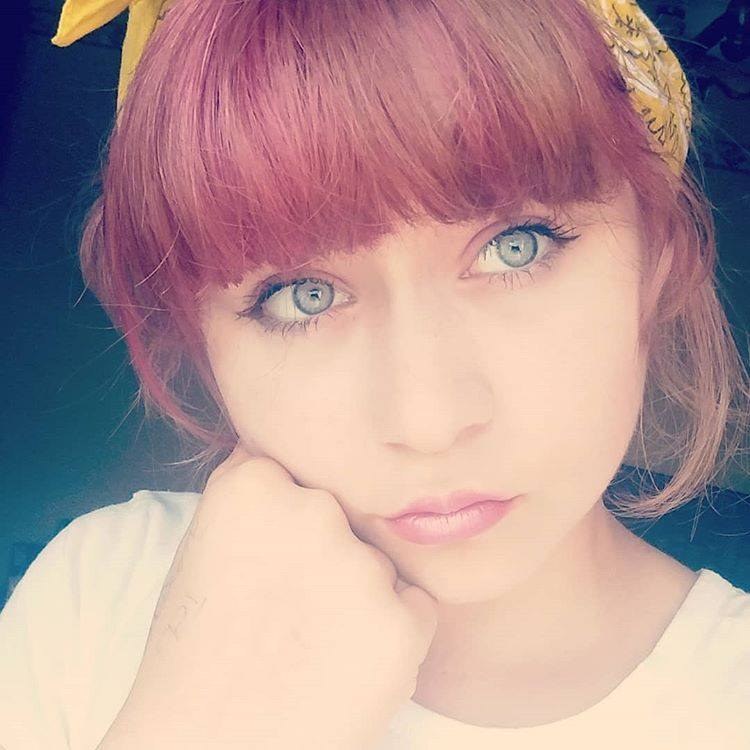 Policjanci z małopolskich Wadowic prowadzą poszukiwania 15-letniej Julii Sarneckiej /Policja /