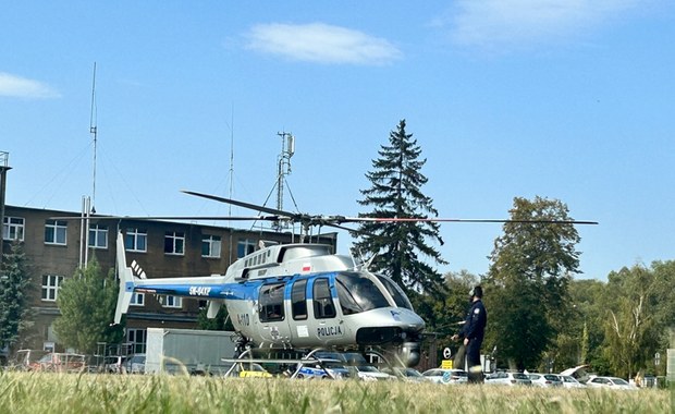 Policjanci z nowym śmigłowcem. Szukają dla niego imienia