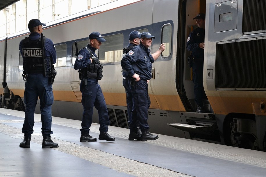 Luksusowa biżuteria warta fortunę ukryta w… majtkach. Policja rozbiła gang złodziei