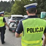 Policjanci znów będą zaglądać do bagażników i szukać tam dwóch rzeczy