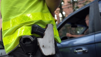 Policjant na służbie pod wpływem alkoholu. Podczas pościgu w Wadowicach użył broni