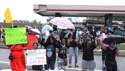 Policjant zastrzelił nastolatka. Jest stan wyjątkowy