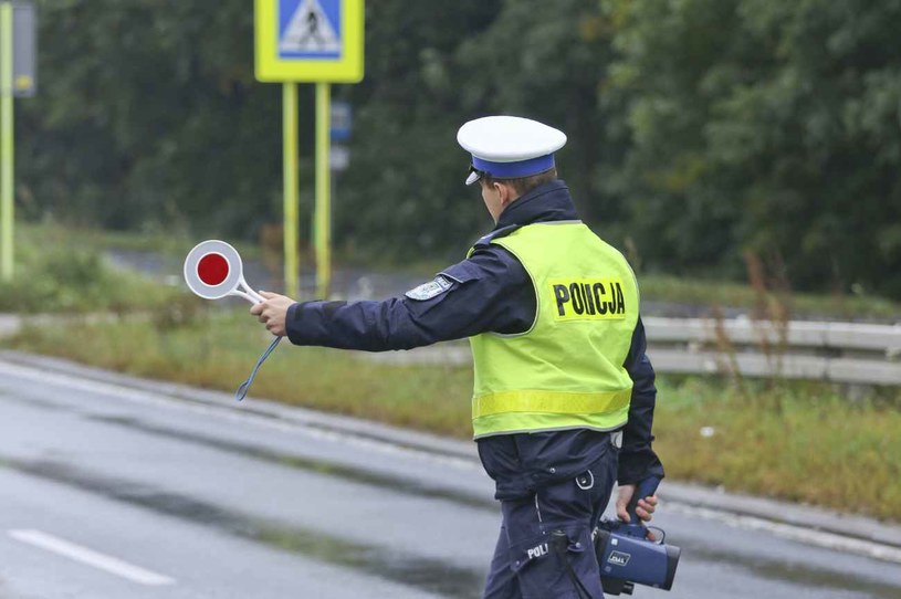 Policjant zawsze znajdzie uzasadnienie zatrzymania kierowcy /East News