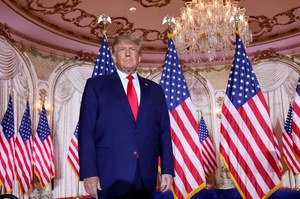 Policjant zmarł dzień po ataku na Kapitol. Rodzina pozywa Donalda Trumpa