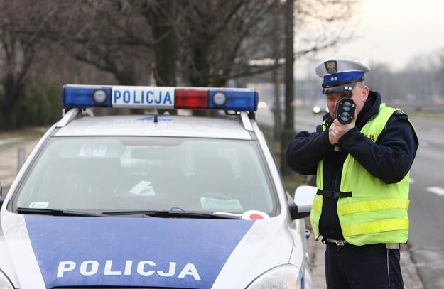 Policję interesuje właściwie tylko prędkość / Fot: Stanisław Kowalczuk /East News