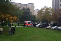 Policyjna akcja na Gocławiu. Desperat strzelił do funkcjonariusza