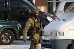 Policyjna akcja w Warszawie. Policjant ranił nożem żonę, a potem popełnił samobójstwo