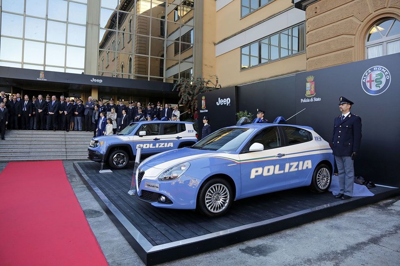 Policyjna Alfa Romeo i Jeep /Informacja prasowa