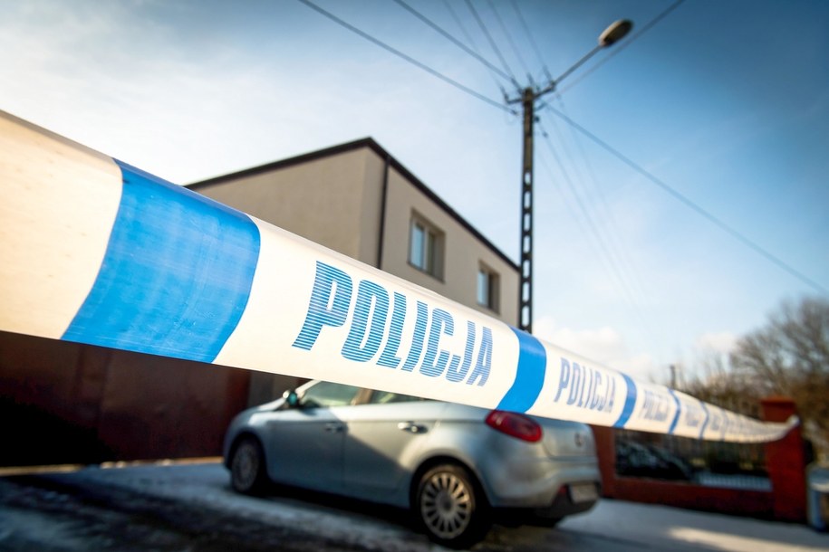 Policyjna taśma na miejscu tragedii /\Tytus Żmijewski /PAP