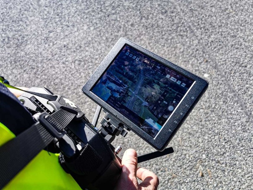 Policyjne drony wyposażone są w kamerę w zoomem /Policja
